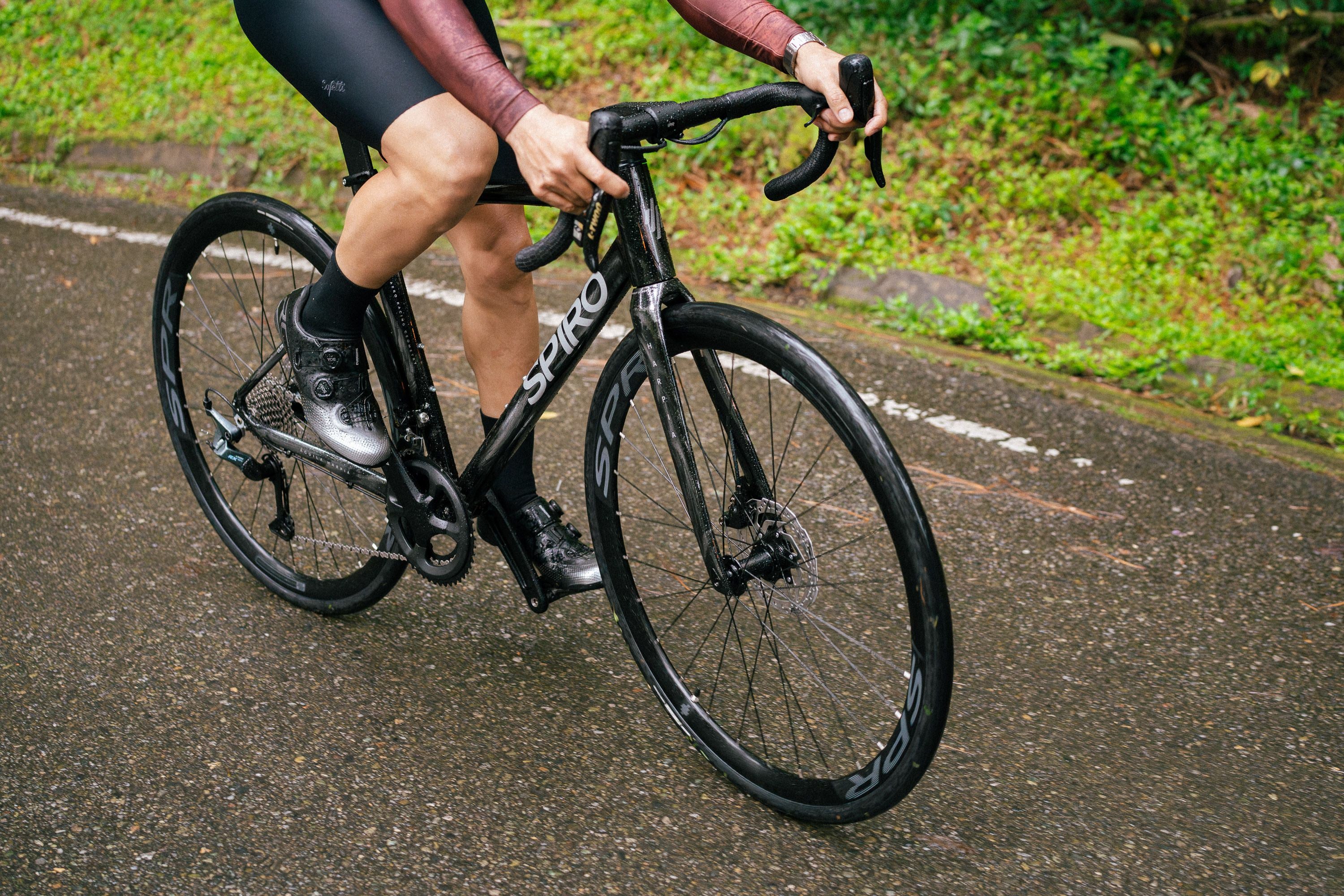 Bicicleta de ruta FREEDOM en aluminio con tenedor en carbono y LTWOO RX de 2x12 vel. - Image 11