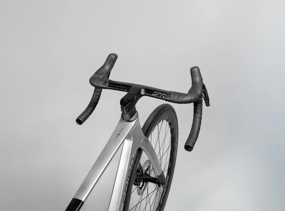 Bicicleta de ruta LEGEND SL en carbono Shimano 105 - Image 14